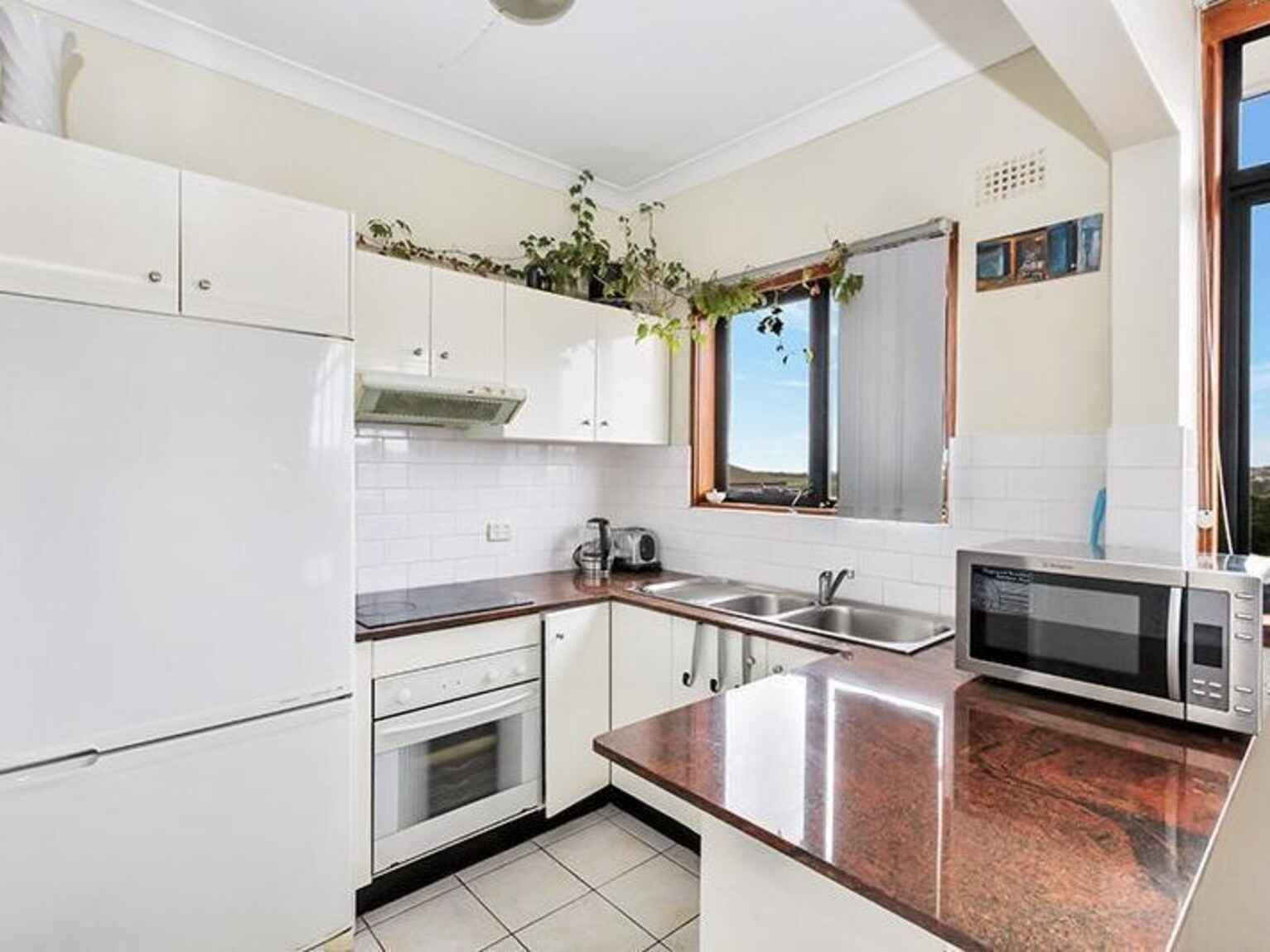 8/23 Duncan Street Maroubra