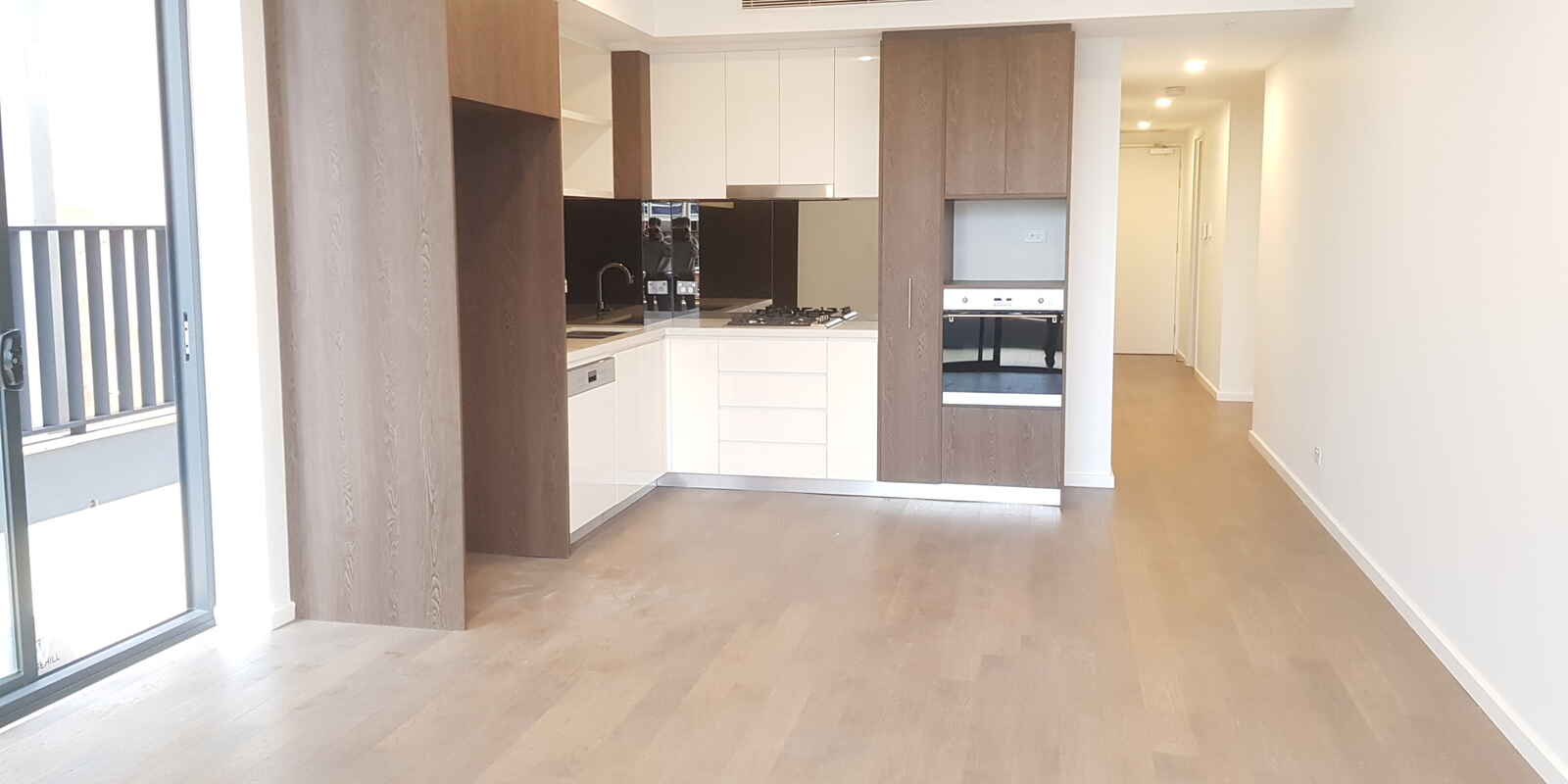 G01C/12 Paul Street Zetland