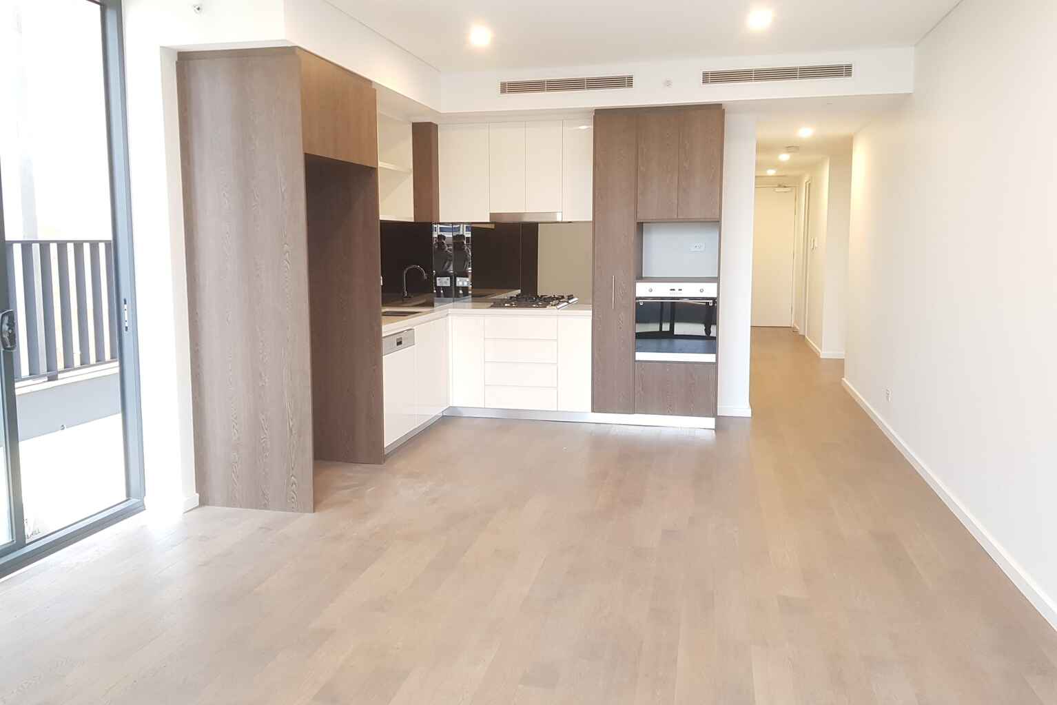 G01C/12 Paul Street Zetland