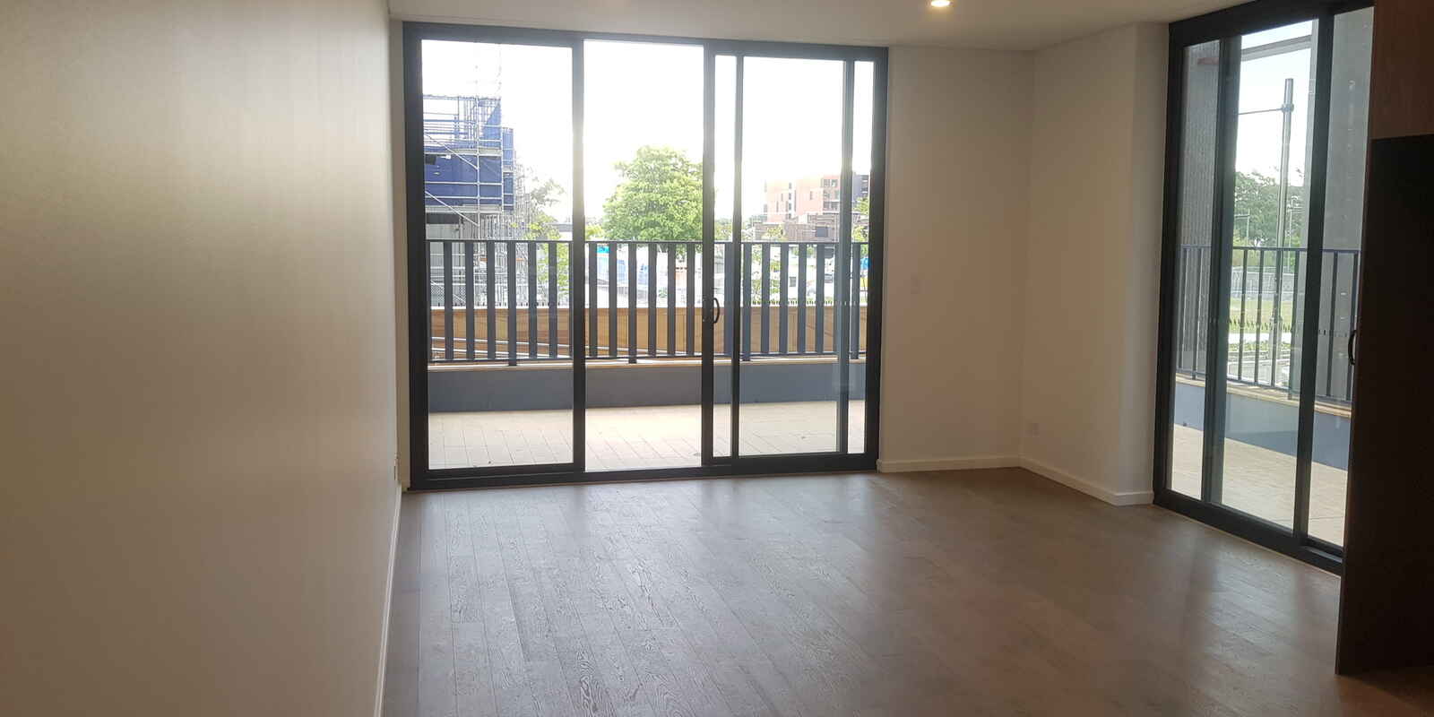 G01C/12 Paul Street Zetland