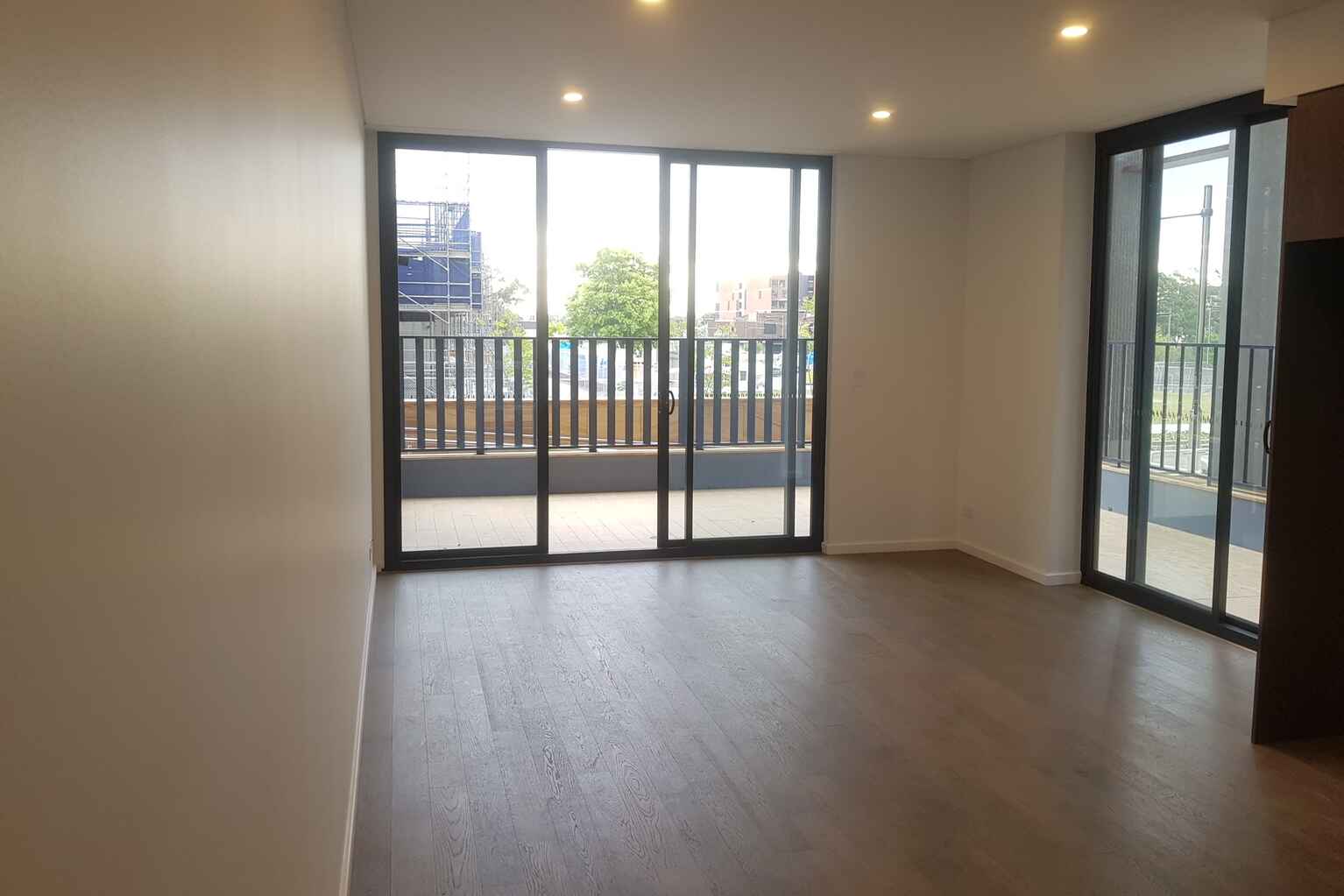 G01C/12 Paul Street Zetland