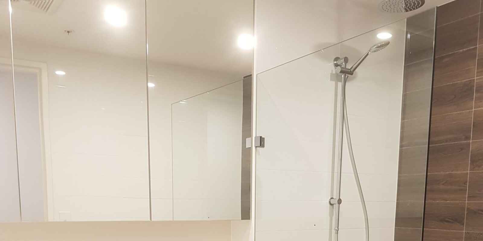 G01C/12 Paul Street Zetland