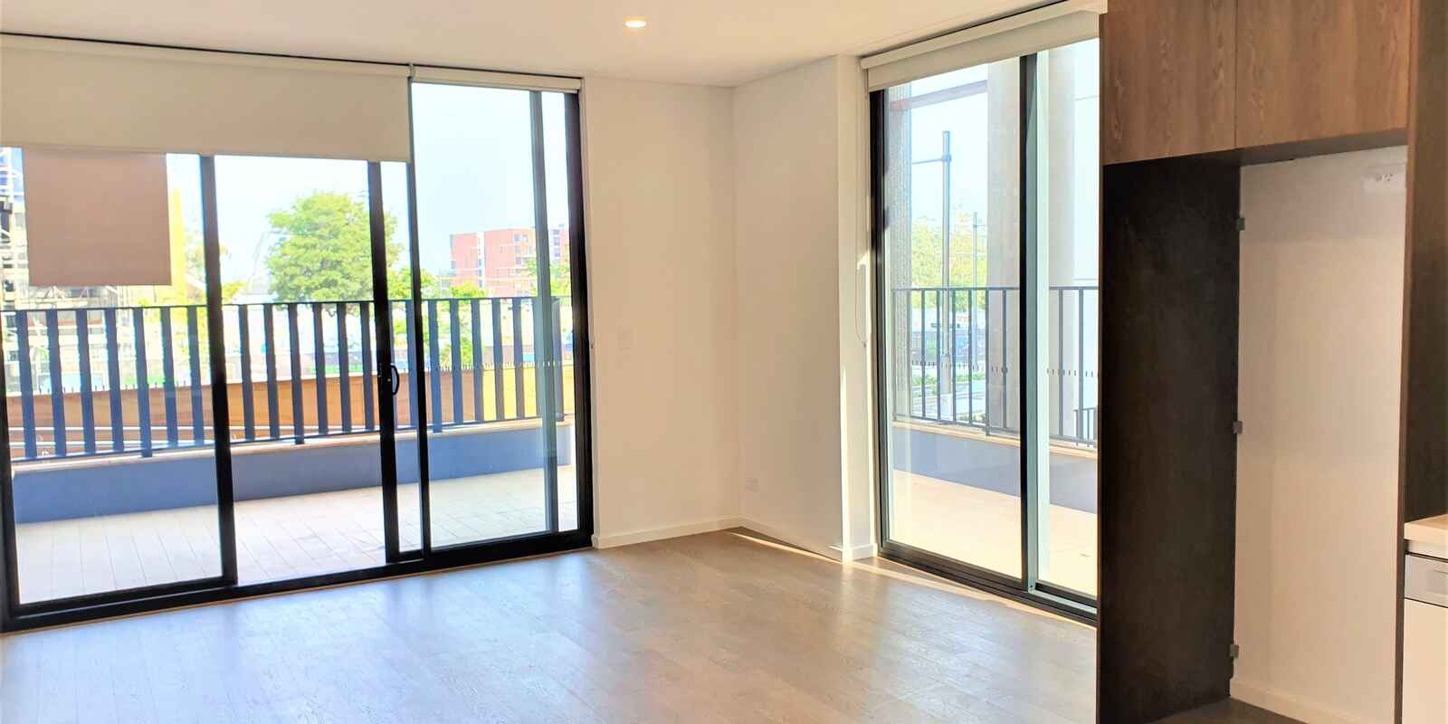 G01C/12 Paul Street Zetland