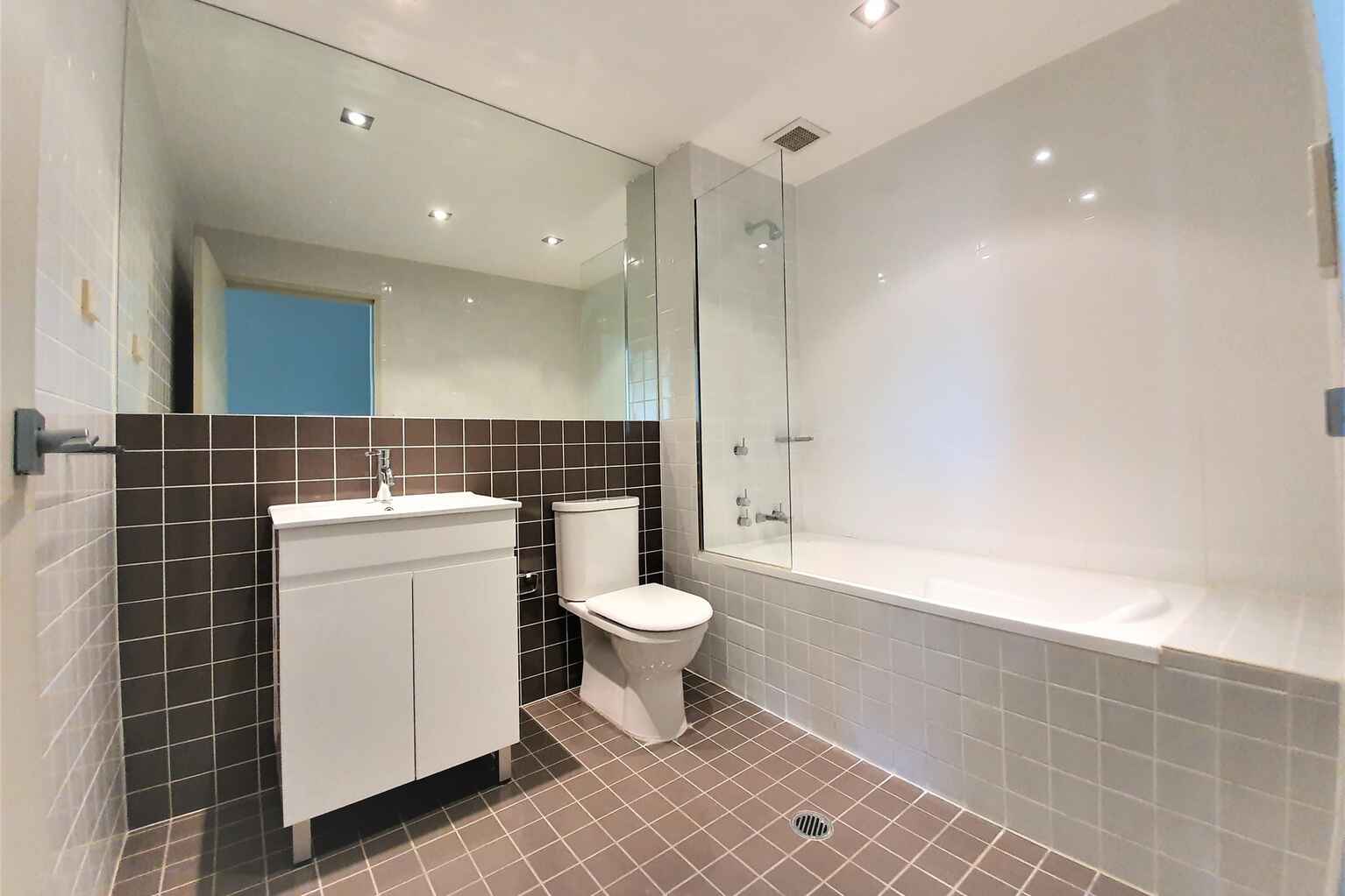 B10/156 Maroubra Road Maroubra B10/156 Maroubra Road Maroubra