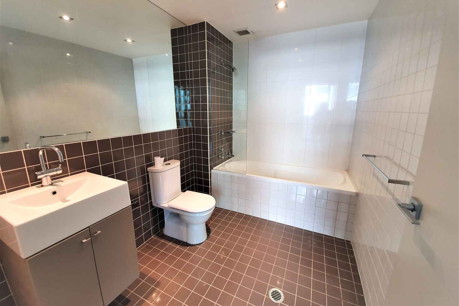 B10/156 Maroubra Road Maroubra B10/156 Maroubra Road Maroubra