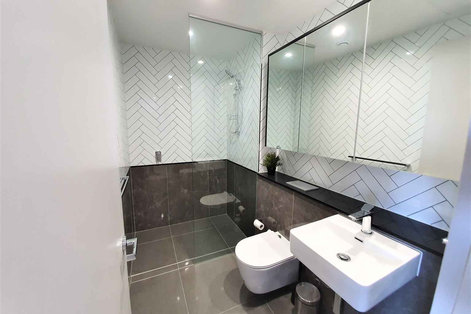 305/2 Oscar Place Eastgardens