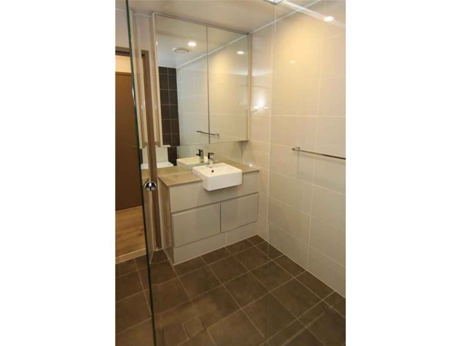 1005/209 Castlereagh Street Sydney