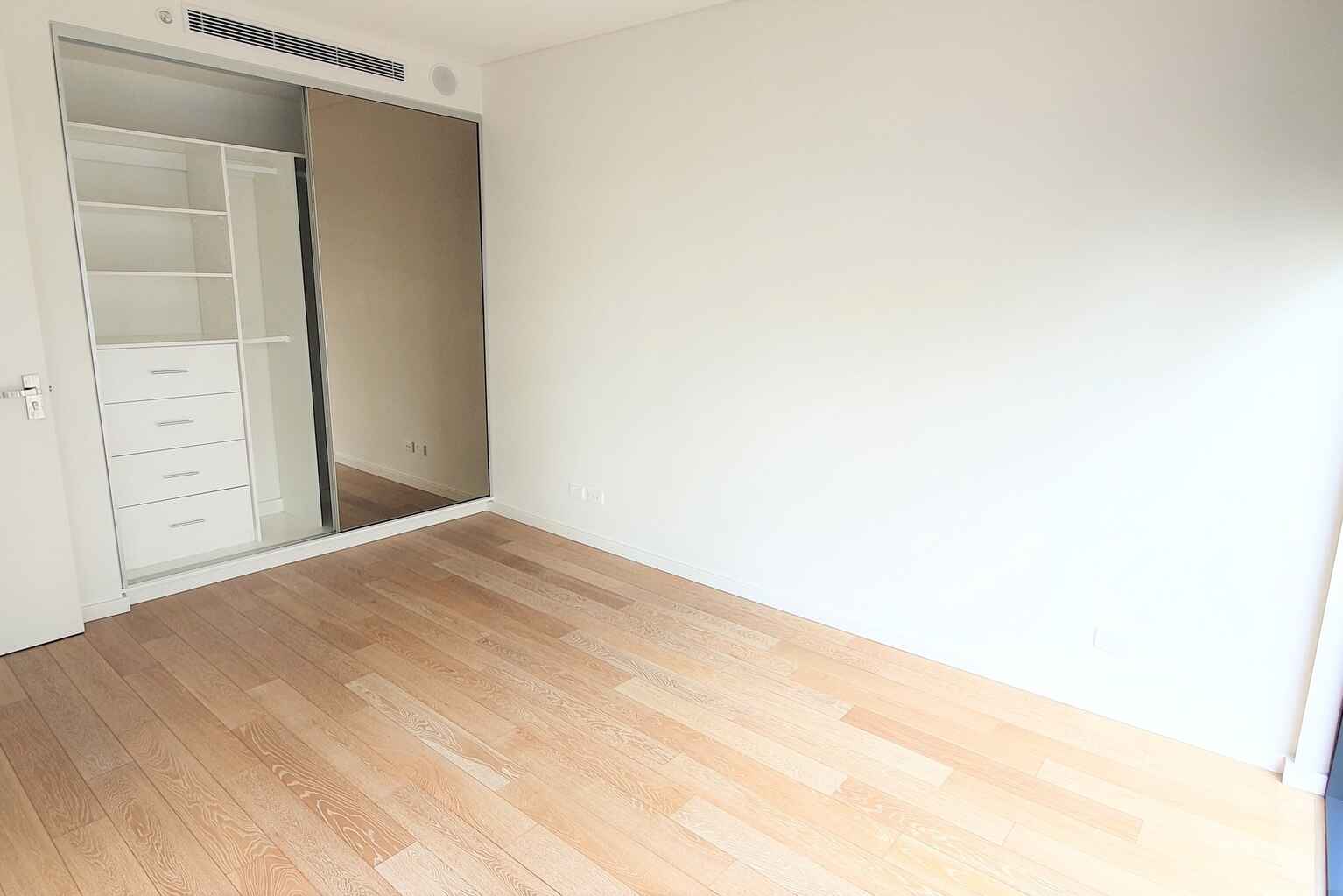 B811/2 Muller Lane Mascot