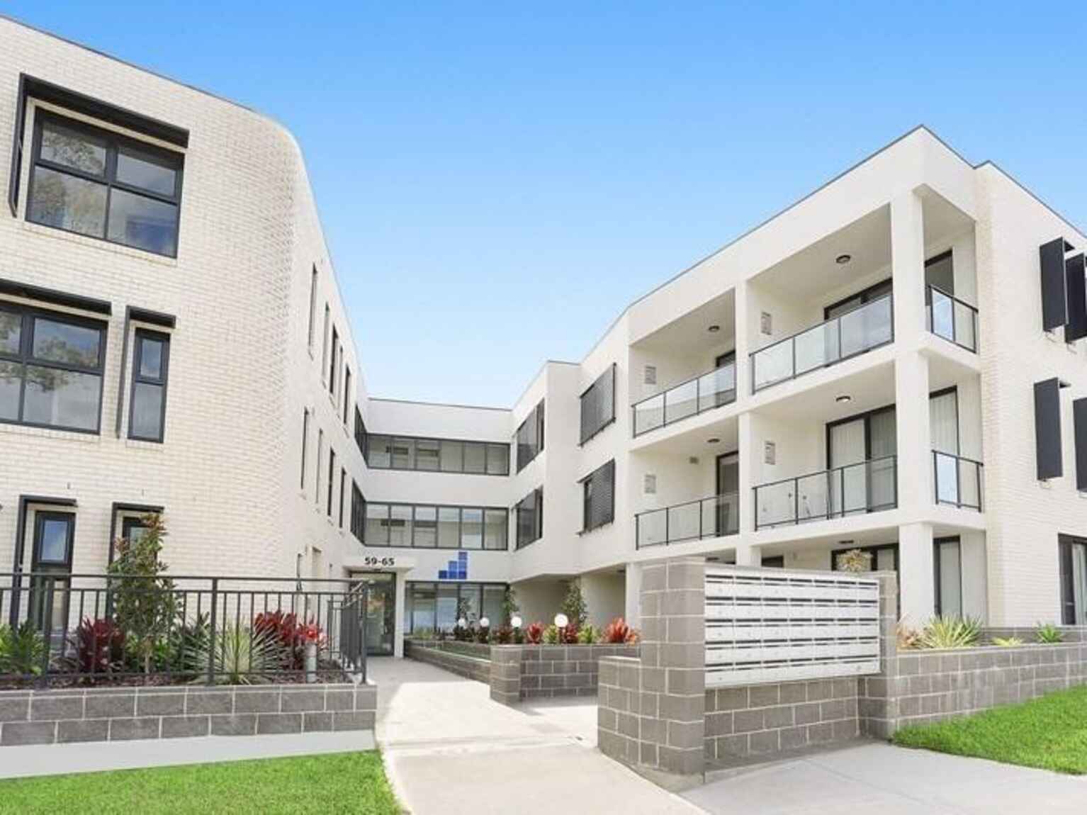 24/59-65 Chester Avenue Maroubra