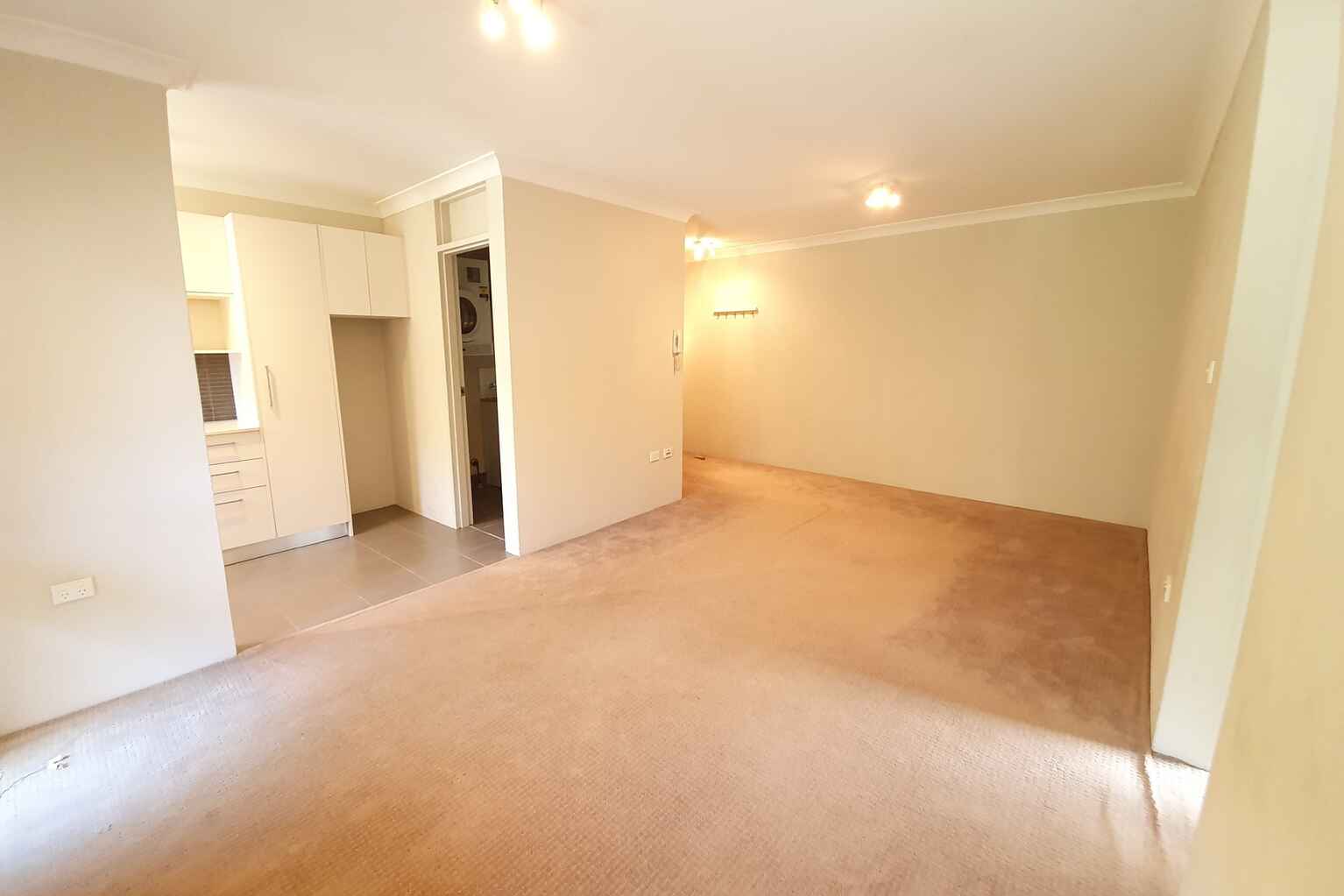 12/10 Evans Avenue Eastlakes