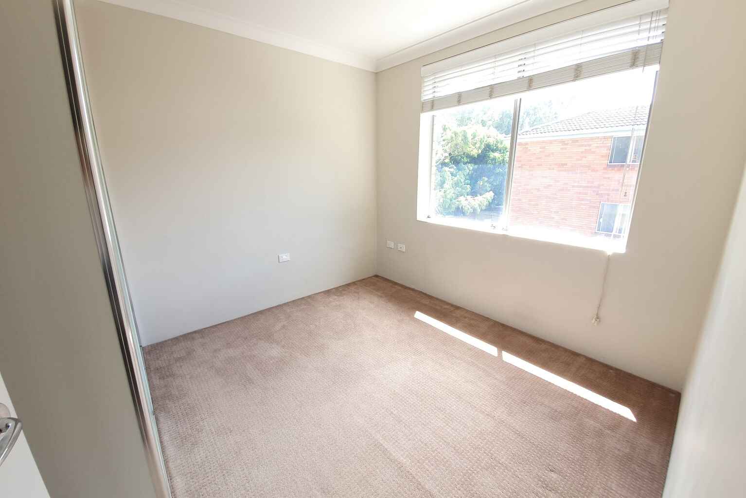 12/10 Evans Avenue Eastlakes