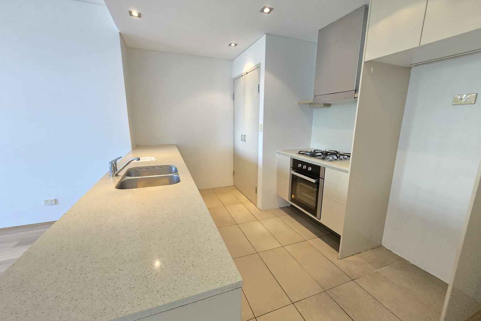 B35/158 Maroubra Road Maroubra