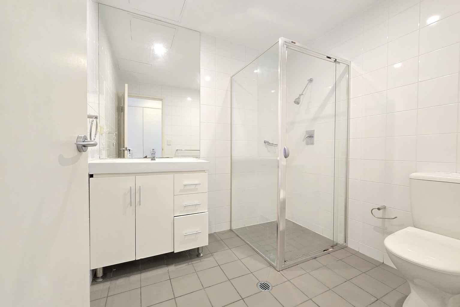 5/8 Grandstand Parade Zetland 5/8 Grandstand Parade Zetland