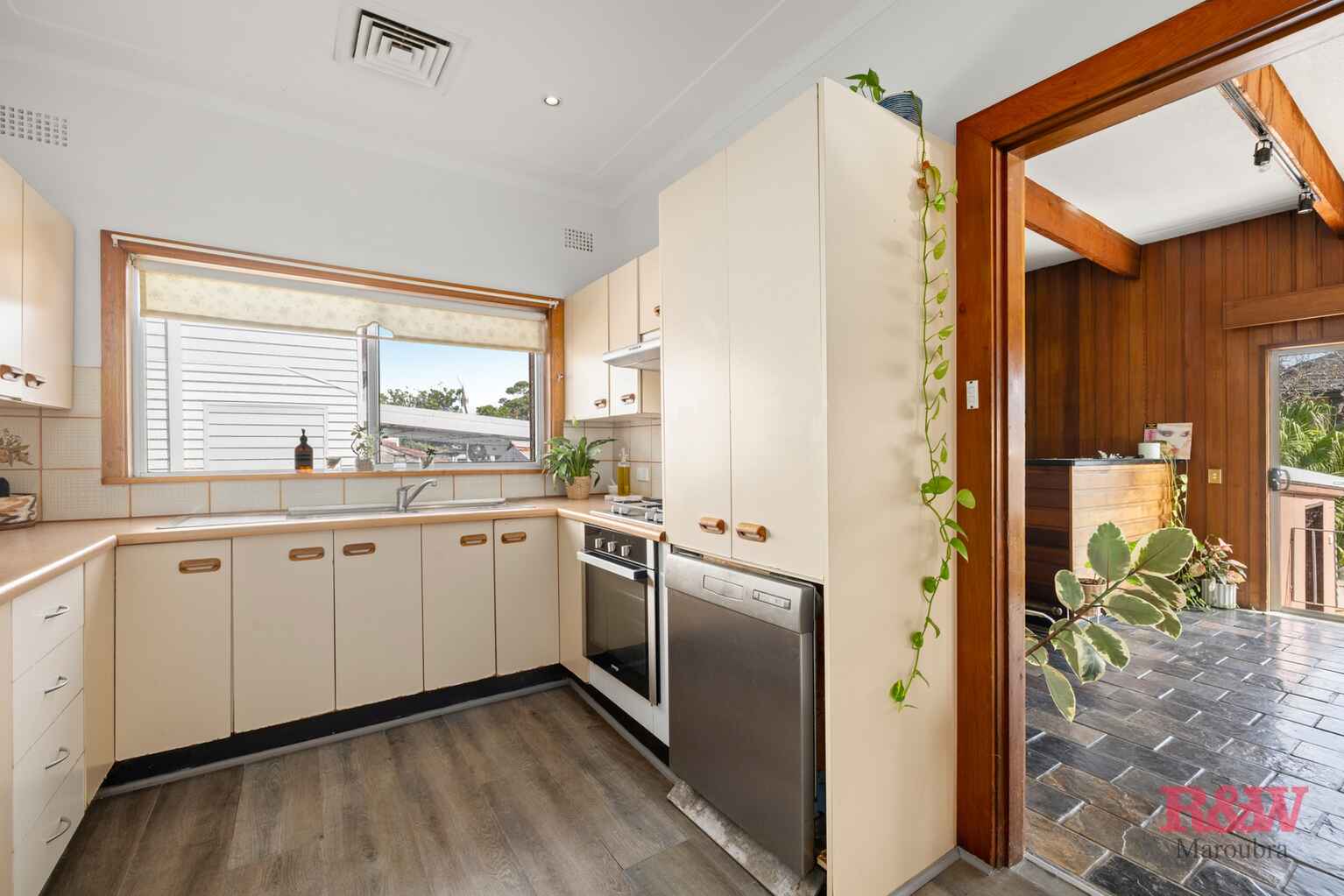 34  Woomera Road Little Bay