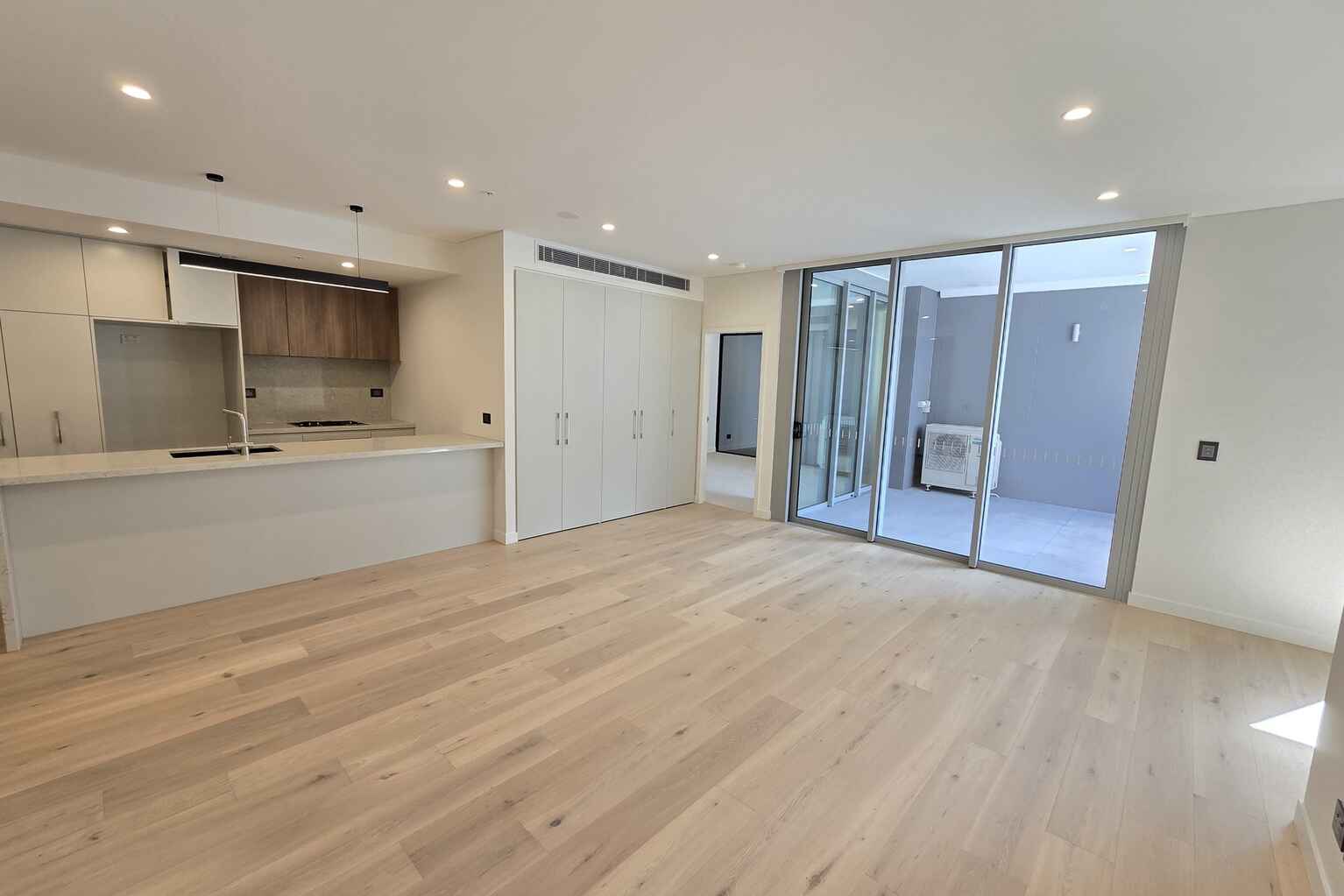 301B/16 Rothschild Avenue Rosebery 301B/16 Rothschild Avenue Rosebery