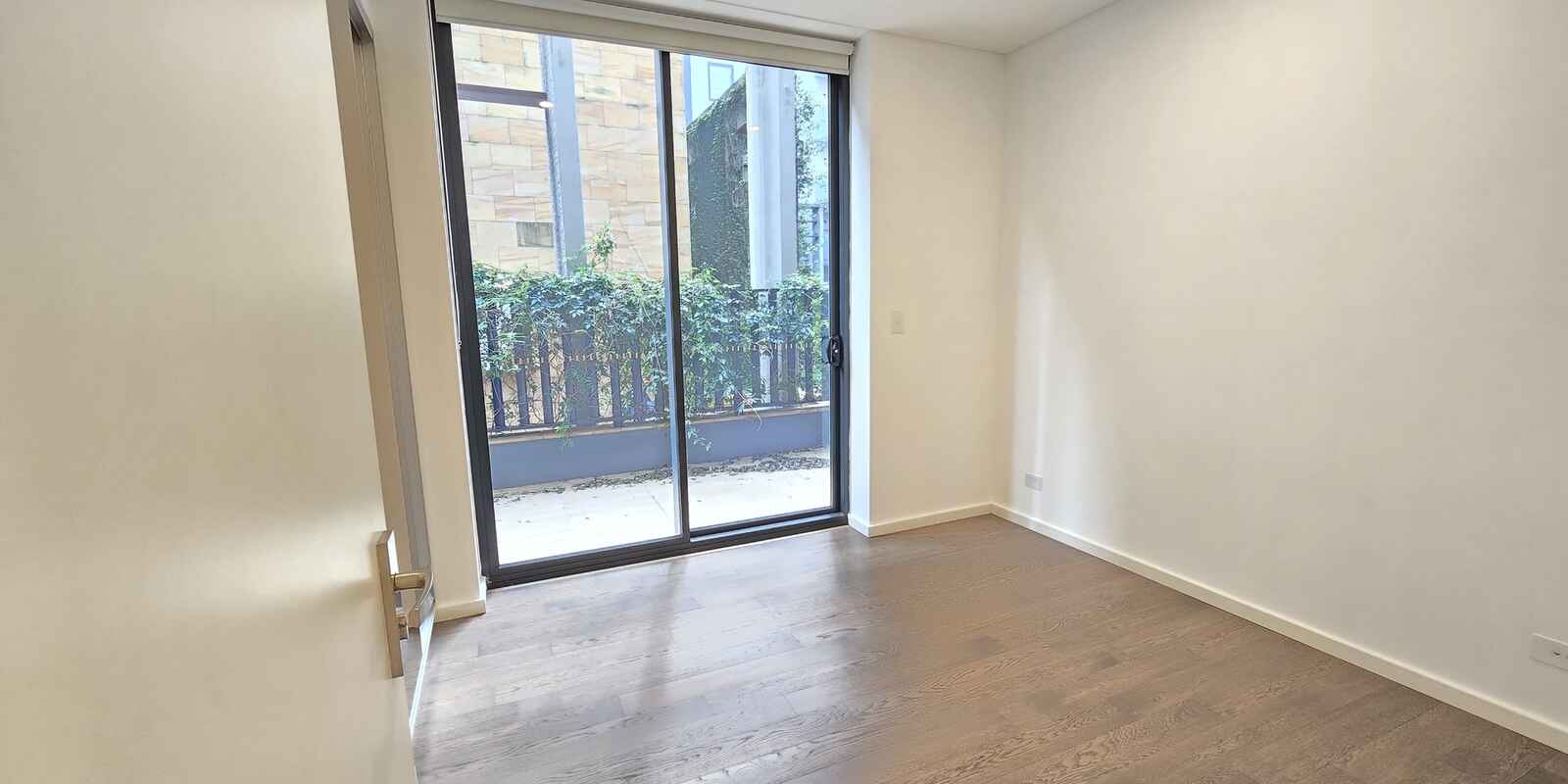 G01/12 Paul Street Zetland