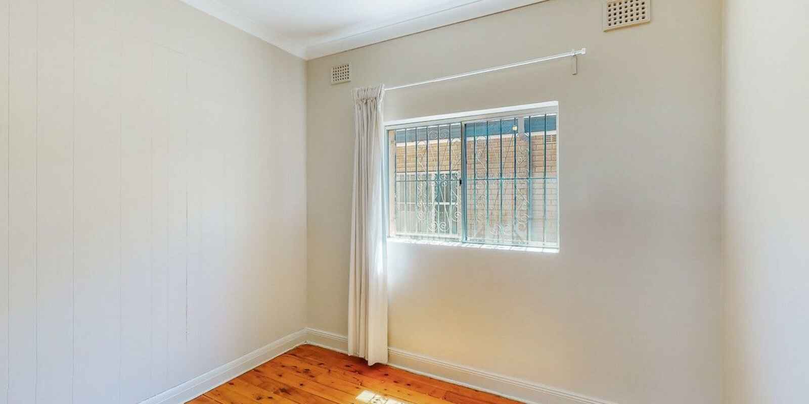 52 Irvine Street Kingsford