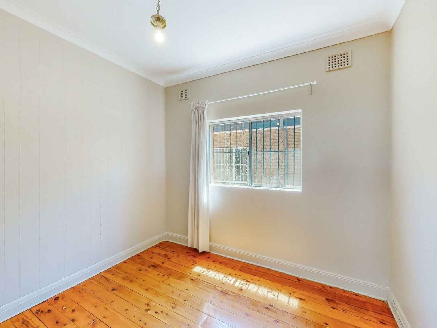 52 Irvine Street Kingsford