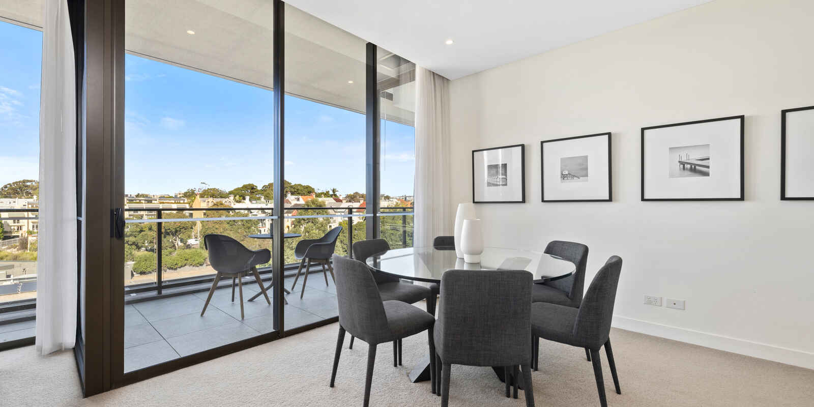 803/17 Grattan Close Forest Lodge