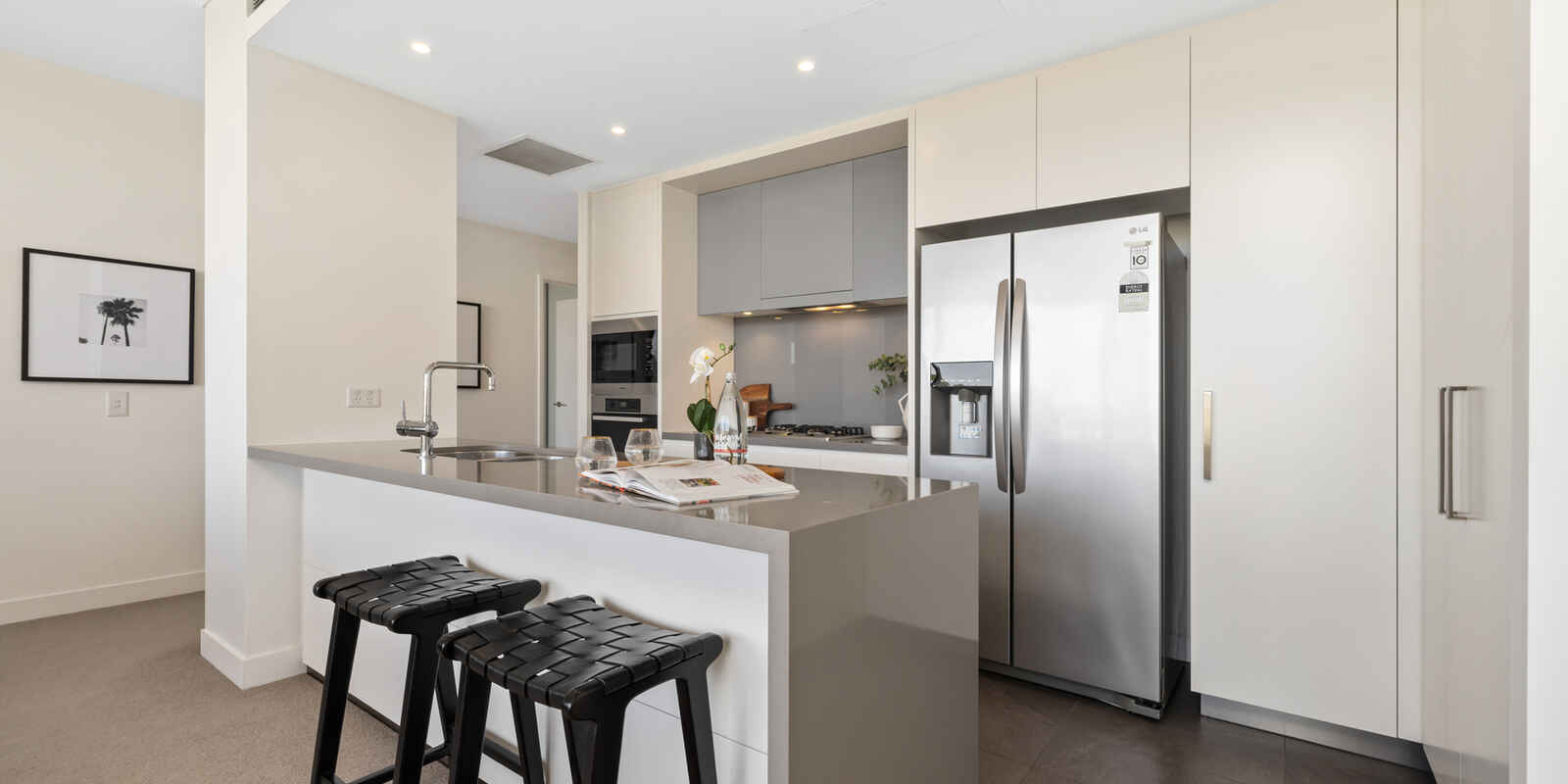 803/17 Grattan Close Forest Lodge