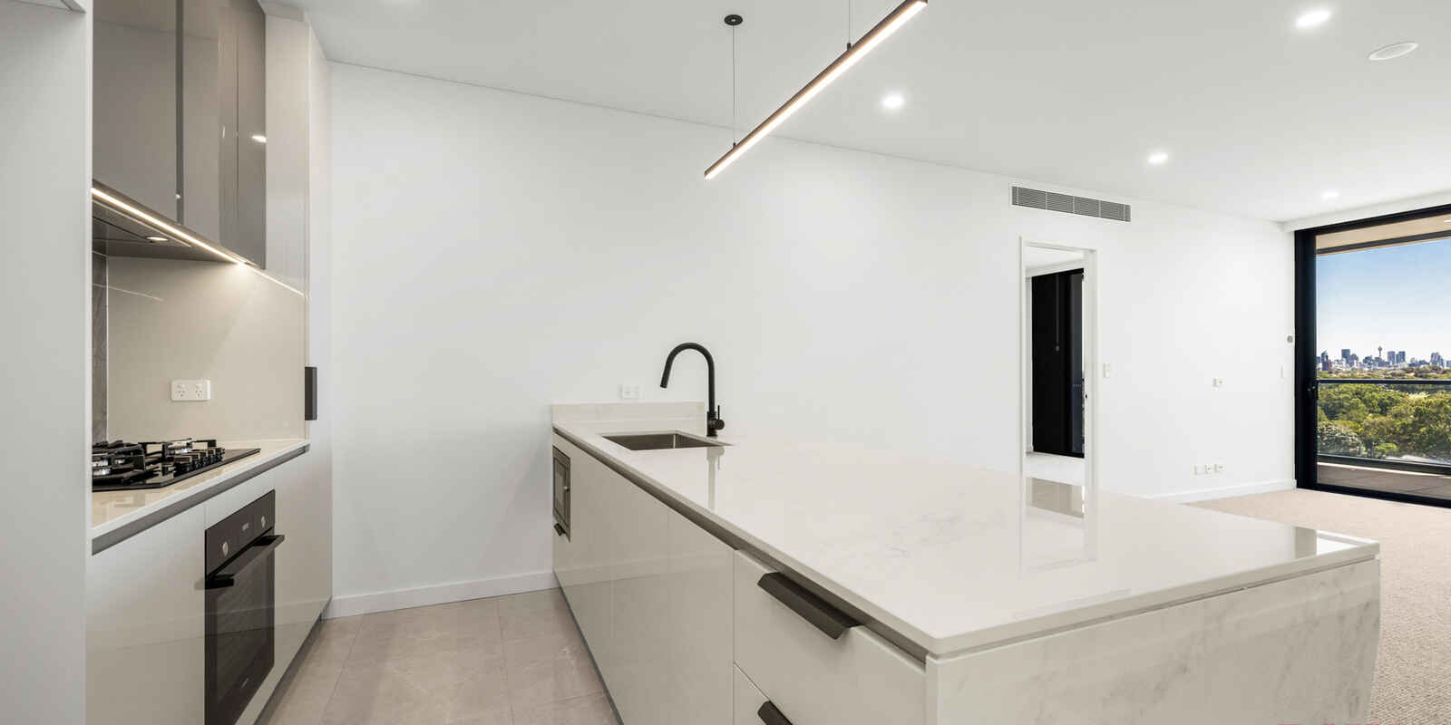 615/5 Finch Drive Eastgardens