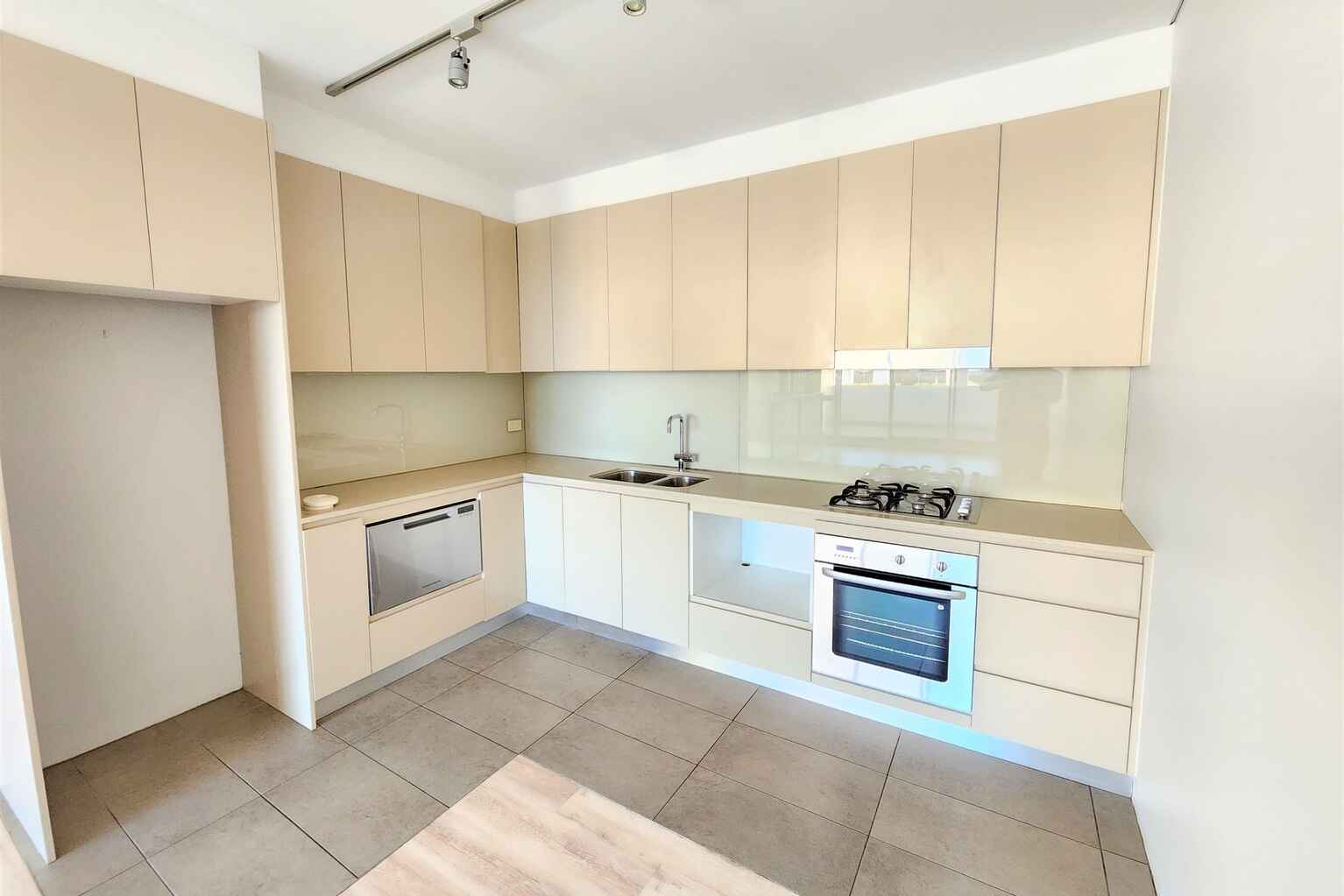 A55/15 Green Street Maroubra