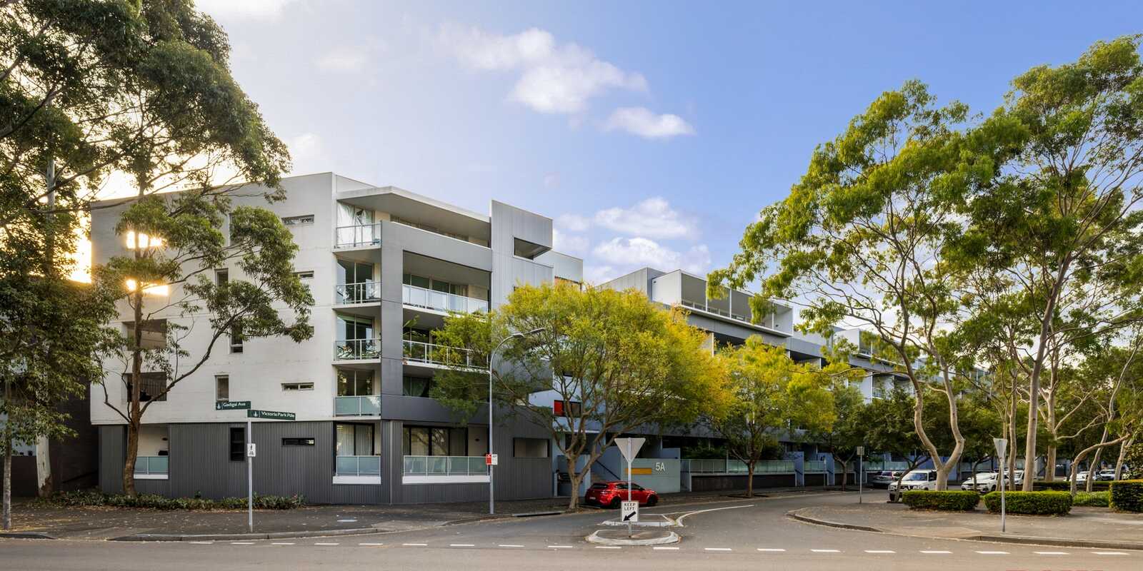 98/5A Victoria Park Parade Zetland 98/5A Victoria Park Parade Zetland