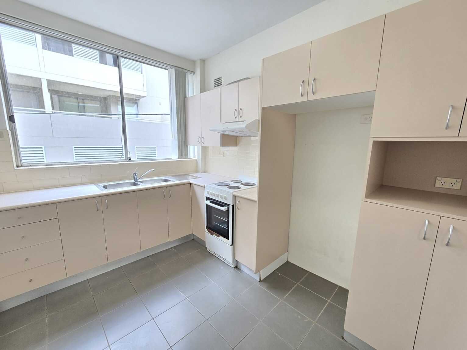 2/42 Borrodale Road Kingsford