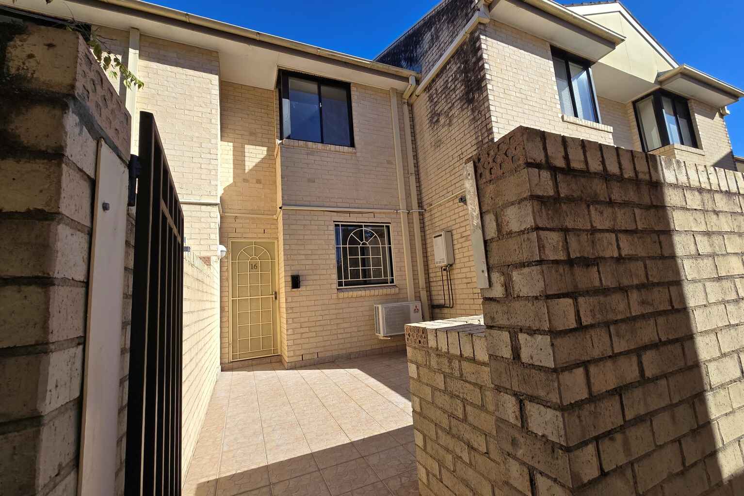 16/581 Anzac Parade Kingsford